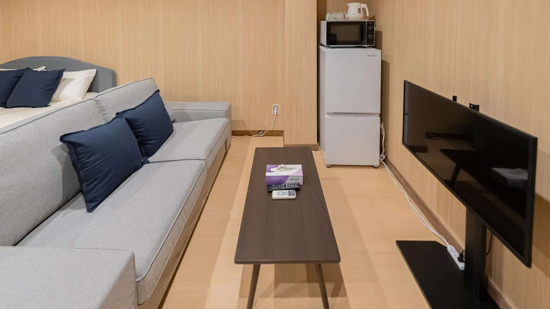 Apartment Relax Osaka Cozy Design Condo 1Min Daikokucho